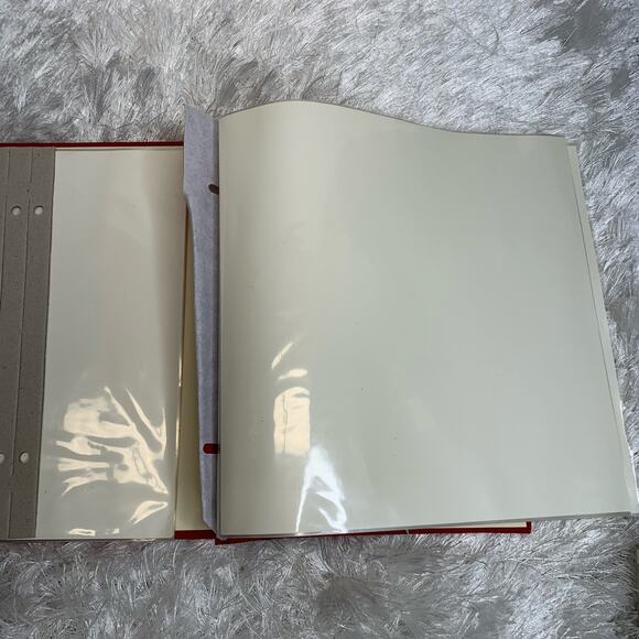 Red Fabric Covered Studio K Post Bound Scrapbook NWOT 8 x 8" - Picture 7 of 7